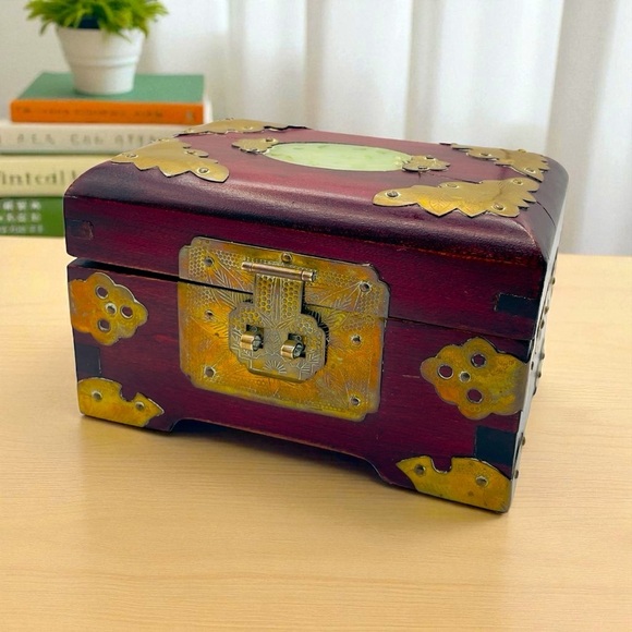 Vintage Wood & Brass Shanghai Chinese Jade Inlay Jewelry Box 5.25" x 4" - Picture 1 of 11